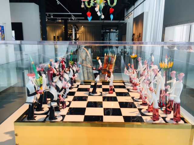 Glass chess set